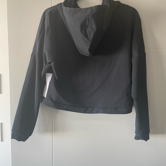 PUMA crop sweater size small - Picture 2 of 9
